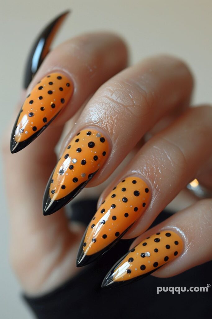 black-yellow-nails-20