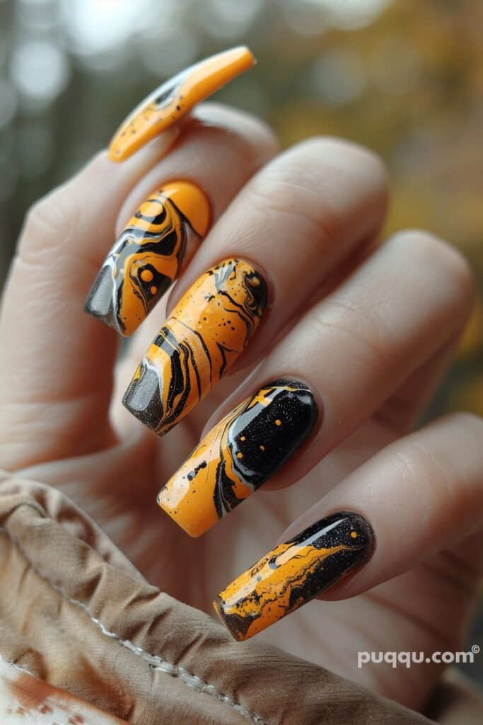 black-yellow-nails-3