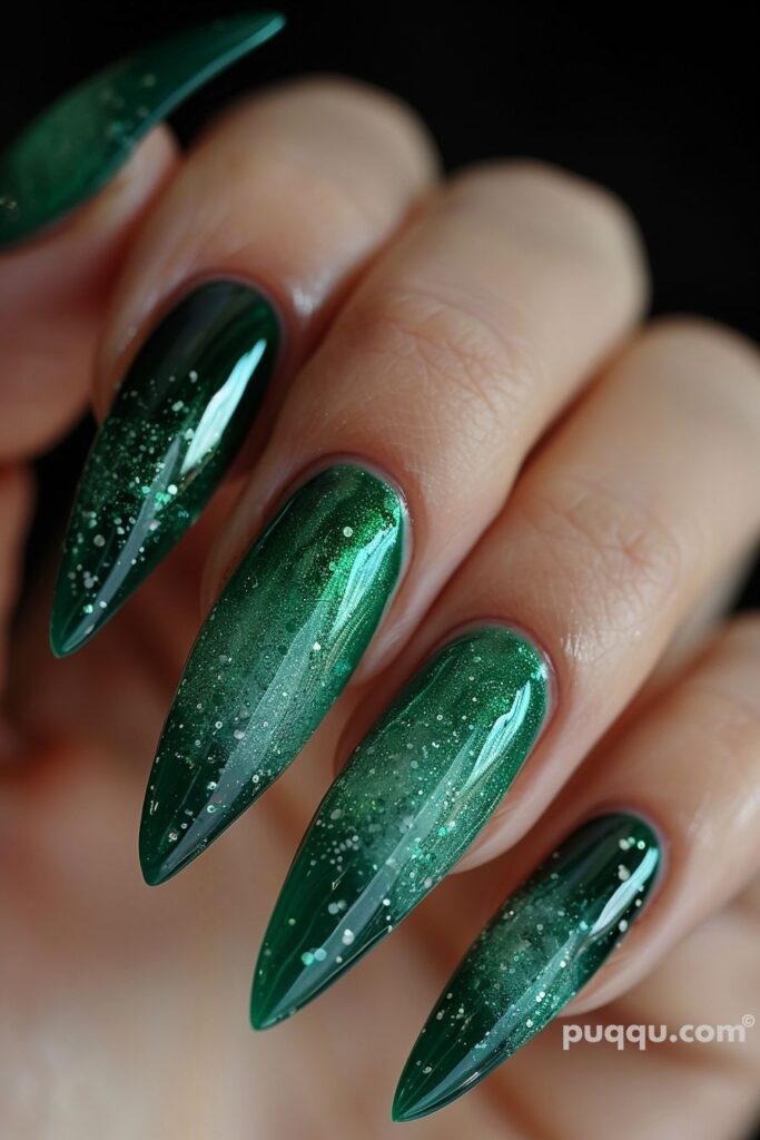 green-nails-12
