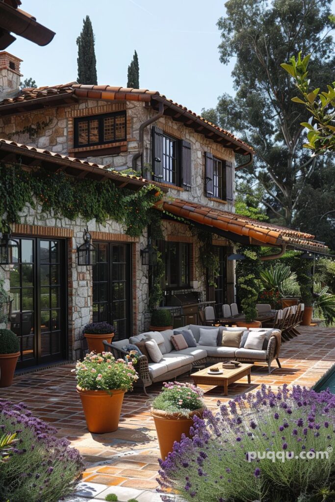 outdoor-tuscan-patio-13