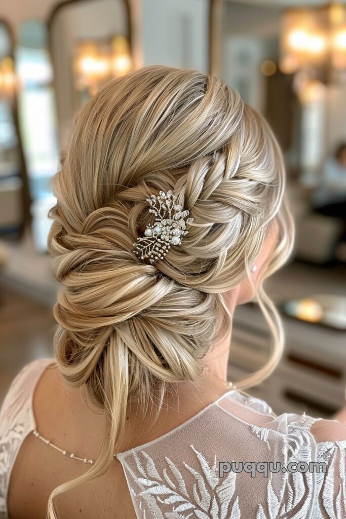 wedding-hairstyles-2024-15