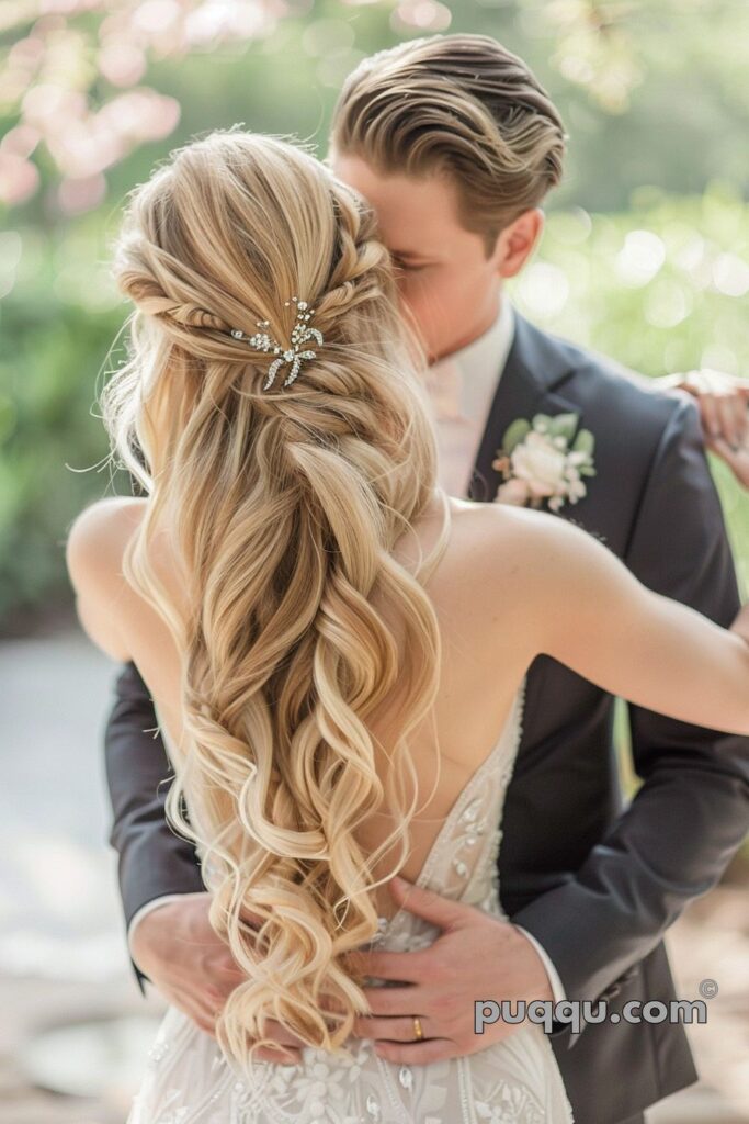 wedding-hairstyles-2024-196