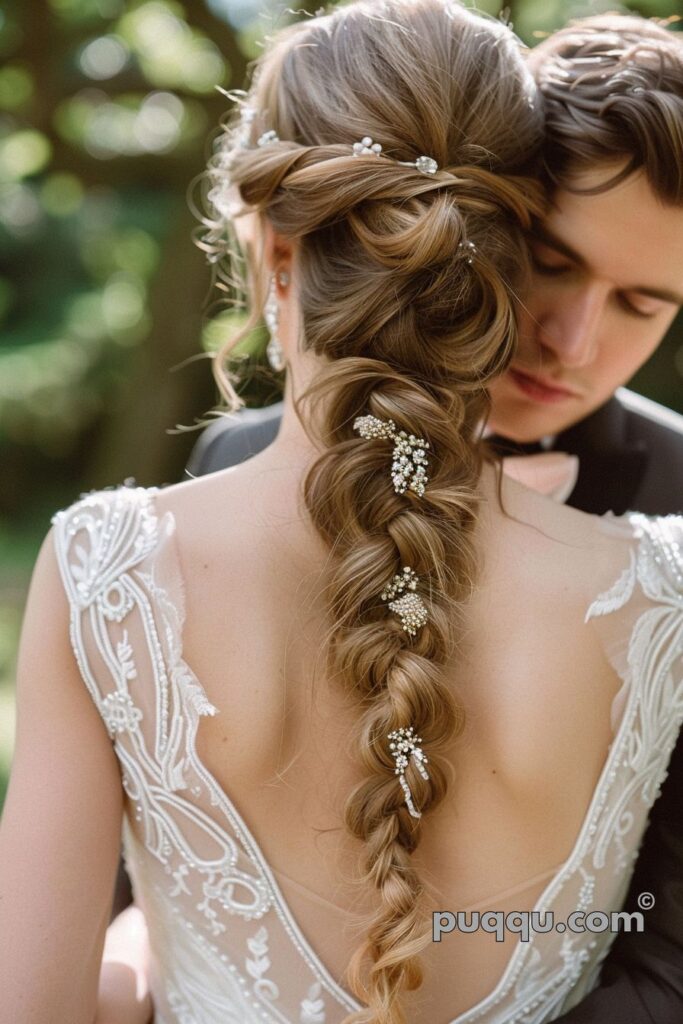 wedding-hairstyles-2024-57