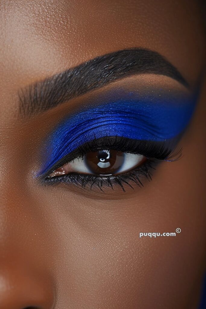blue-eyeshadow-looks-90