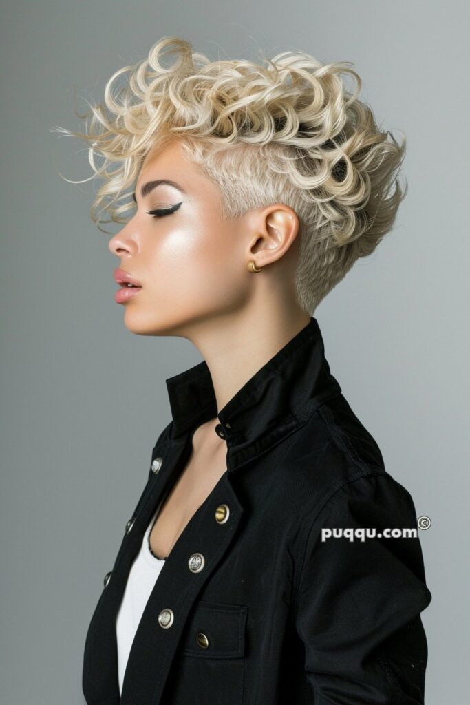 mohawk-haircut-for-women-41